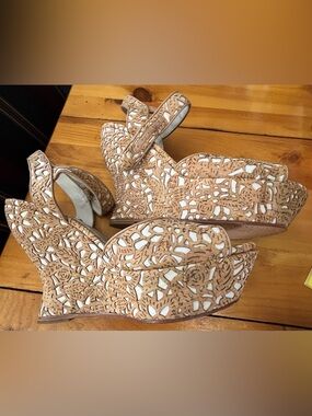 Alice + Olivia Tan and White Laser-Cut Floral Wedge Sandals- size 41